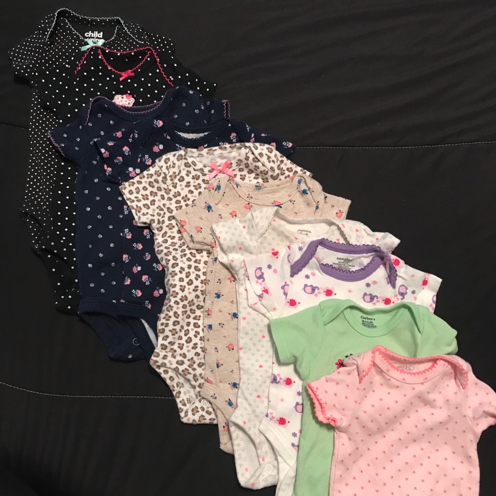 Newborn bodysuits